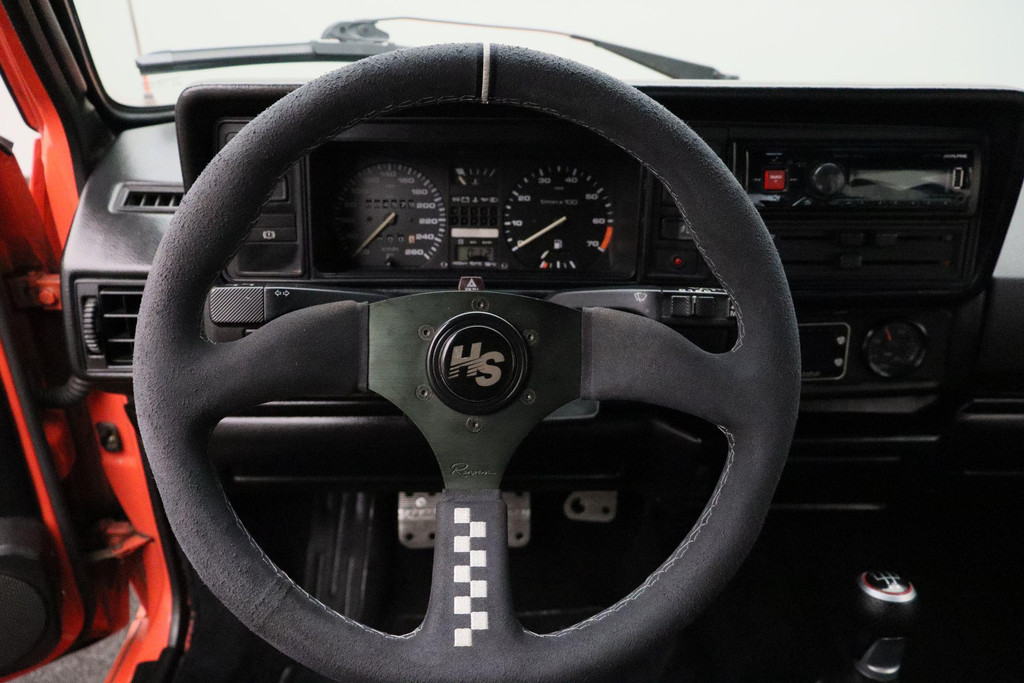 47058746-9.jpg