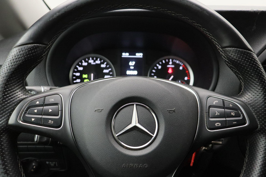 47865365-15.jpg