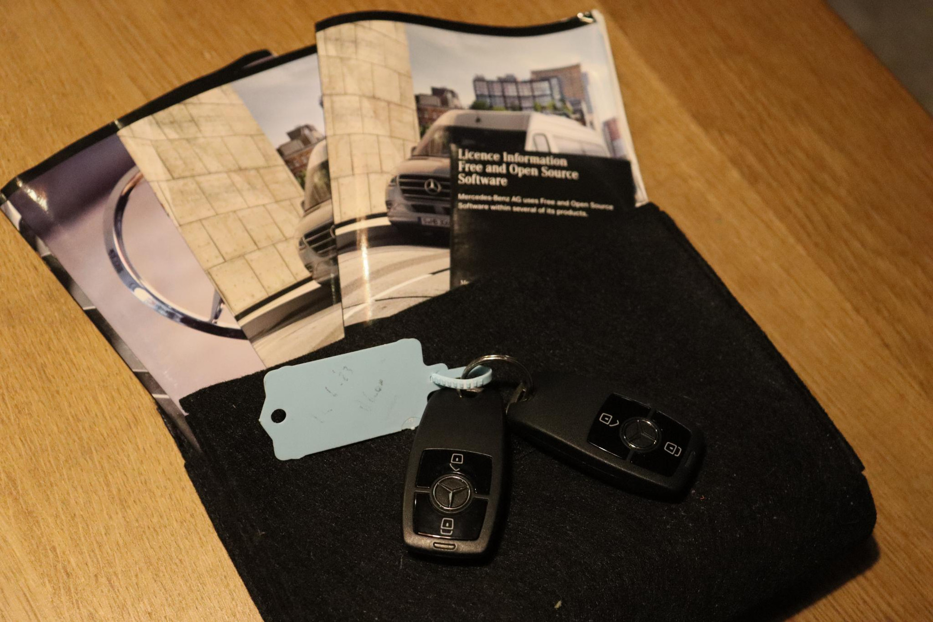 48251706-4.jpg