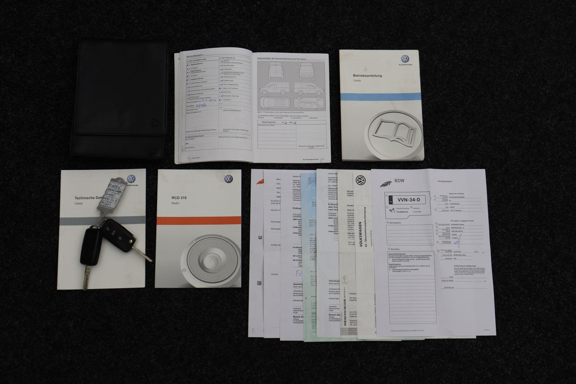 48541095-2.jpg