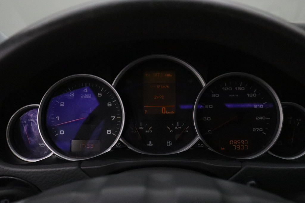 51236481-28.jpg