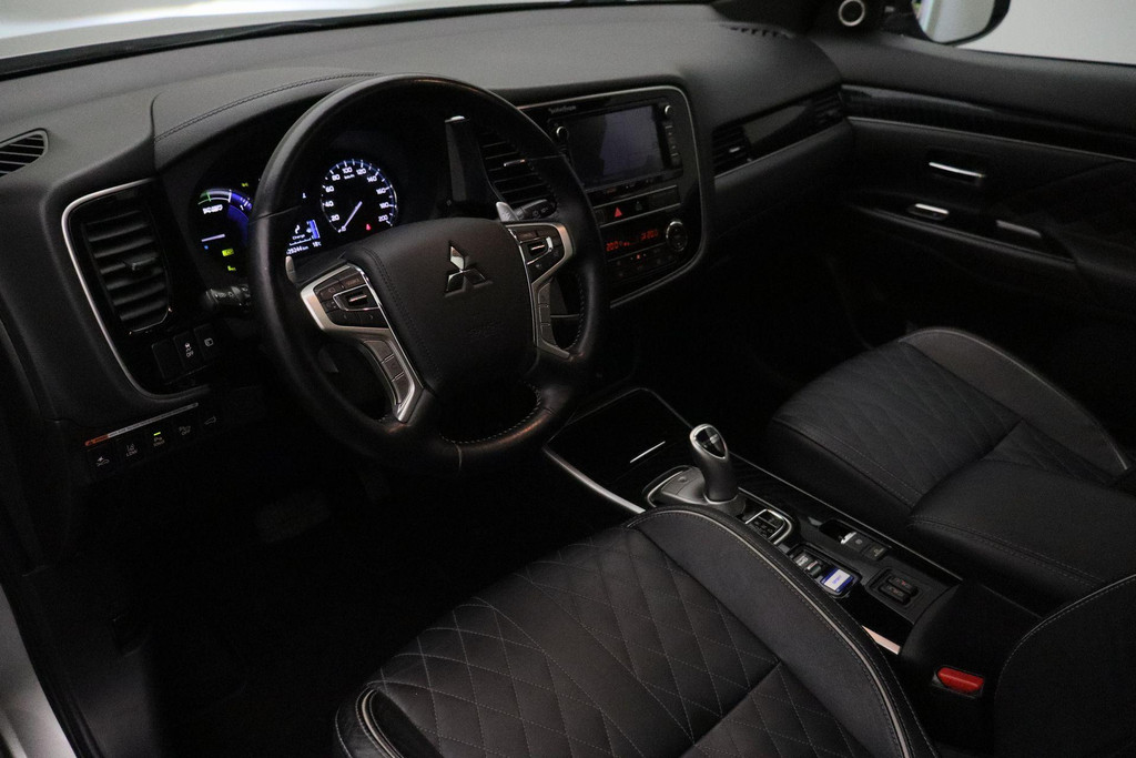 51766889-11.jpg
