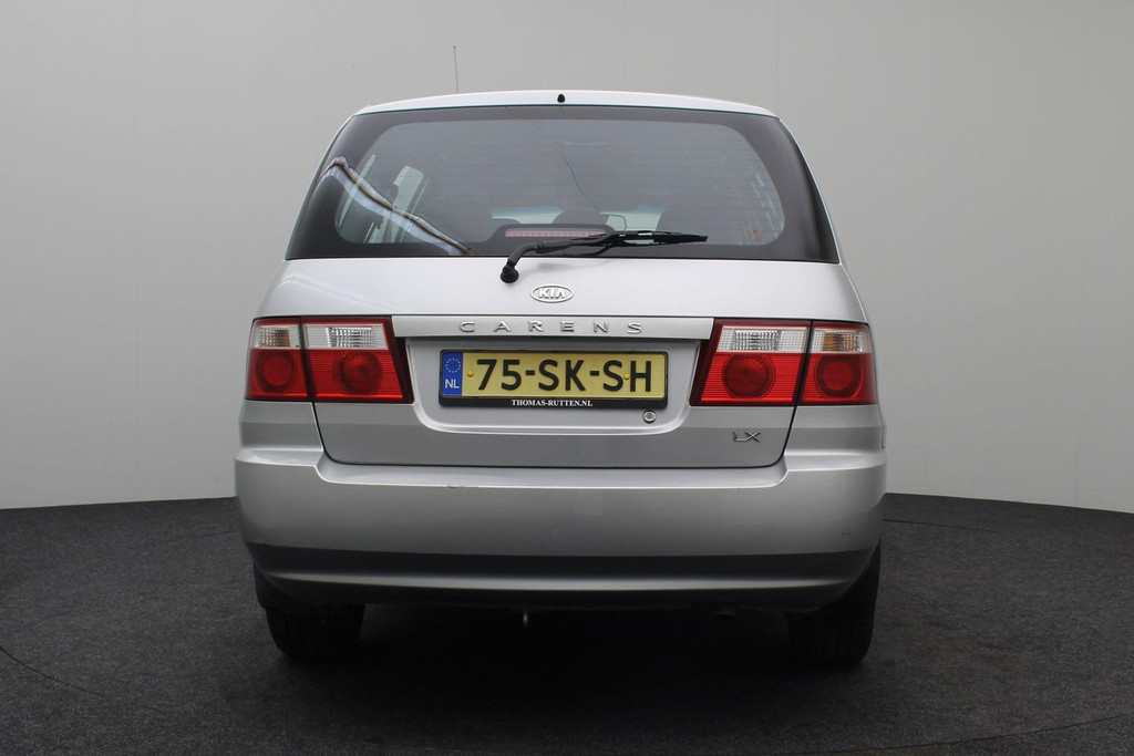 52643703-10.jpg