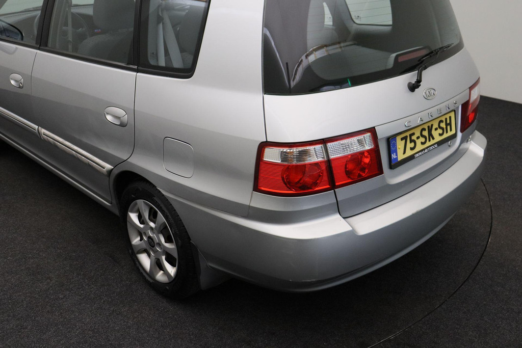 52643703-17.jpg