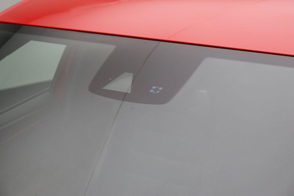 52757354-28.jpg