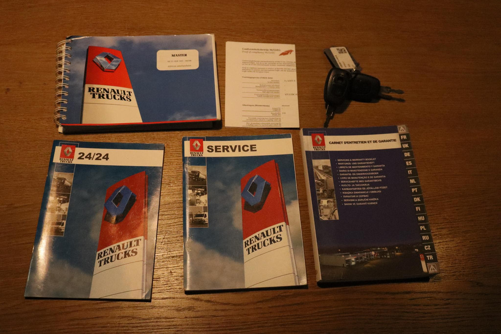 52760036-13.jpg