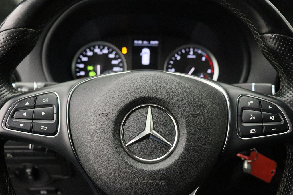 52860425-11.jpg