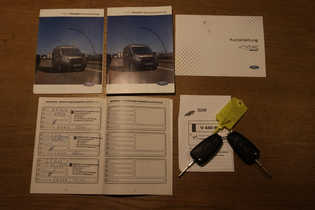 53272100-15.jpg