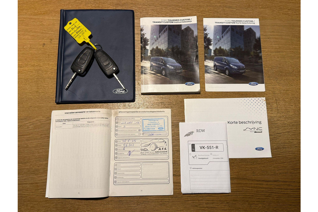53293065-16.jpg