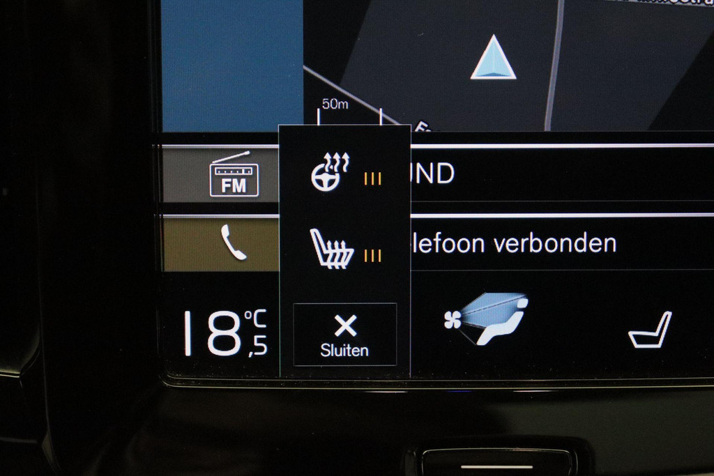 53384702-18.jpg