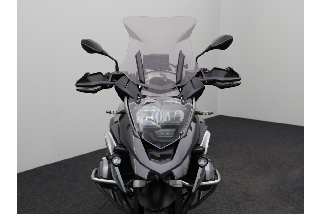 54250116-14.jpg