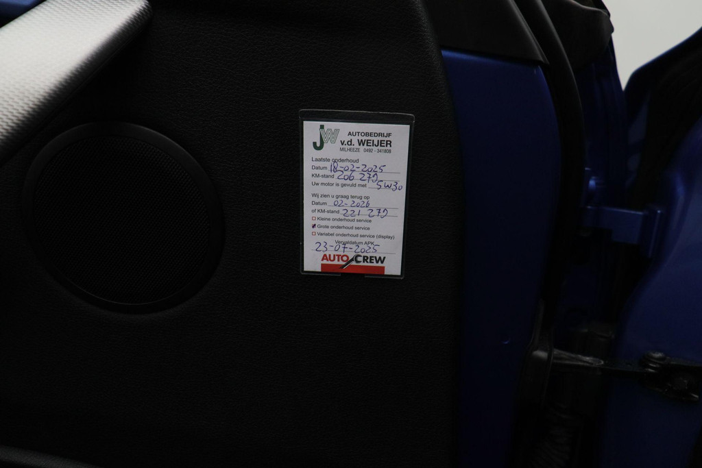 54359018-24.jpg