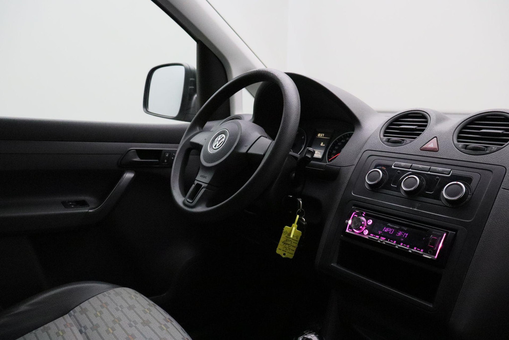 54361839-16.jpg