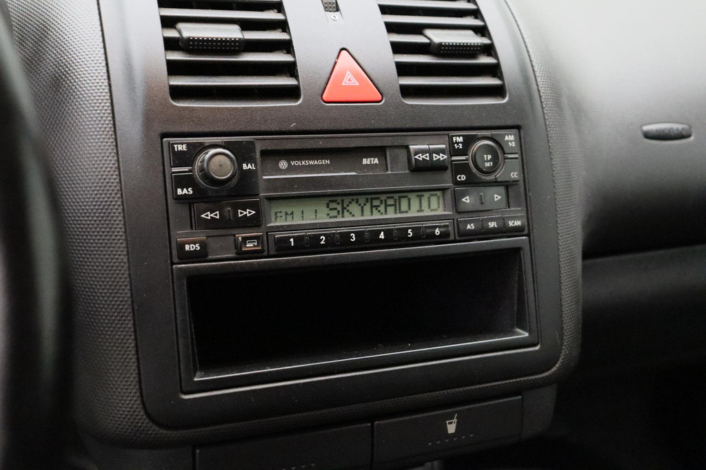 54393745-18.jpg