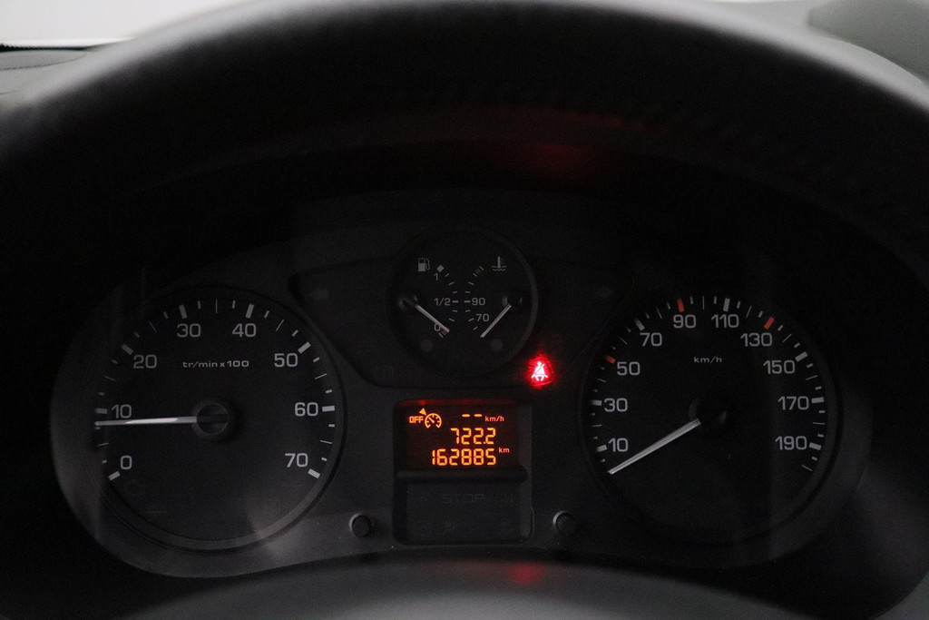 54421448-24.jpg
