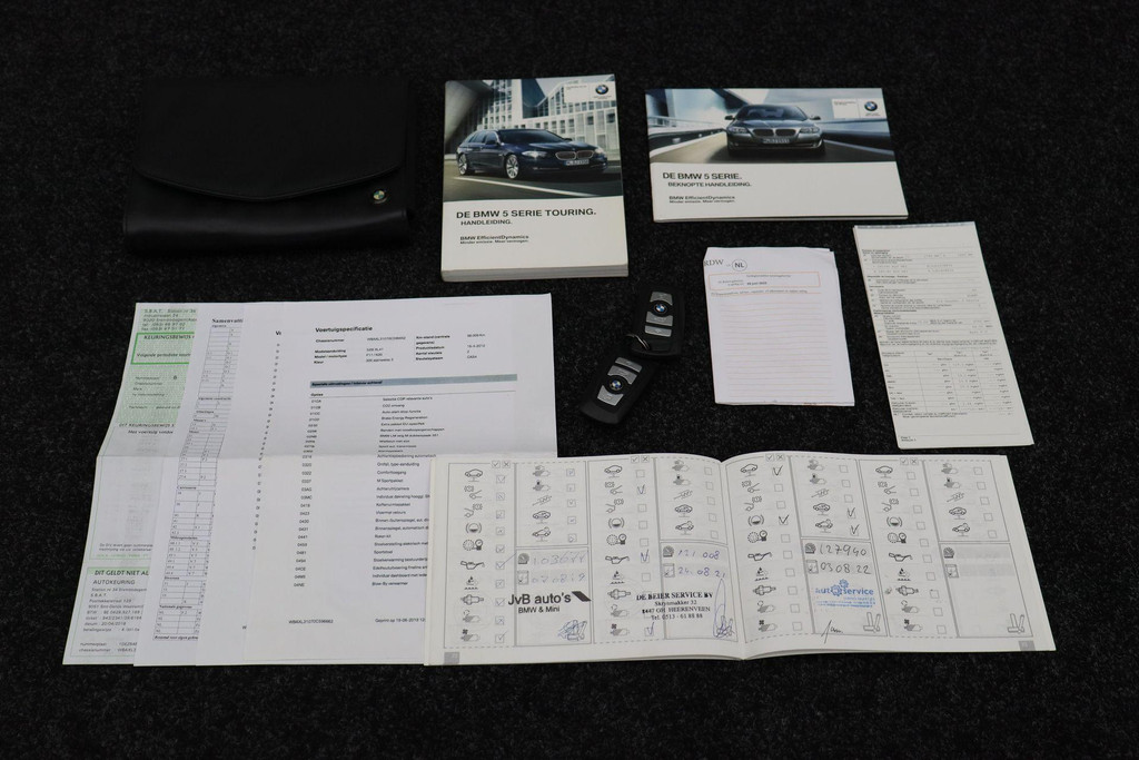 54569805-5.jpg