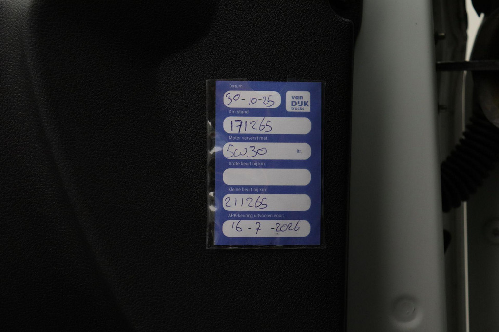 54723497-20.jpg
