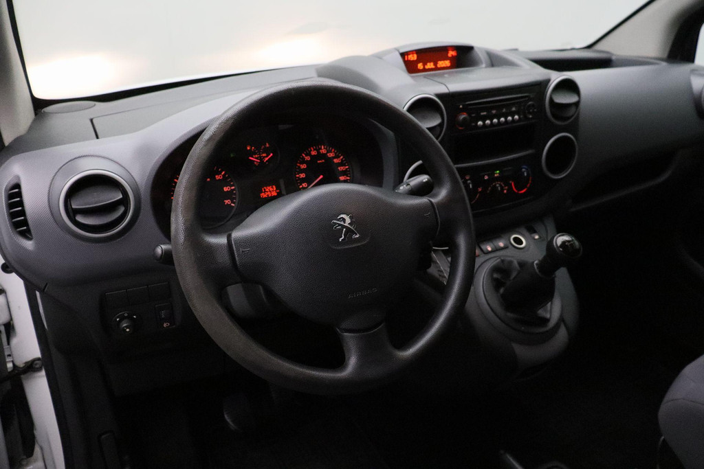54979631-1.jpg