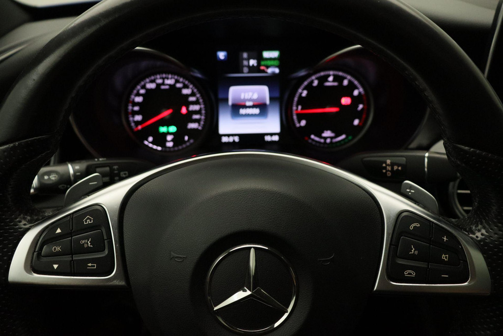 55881380-26.jpg