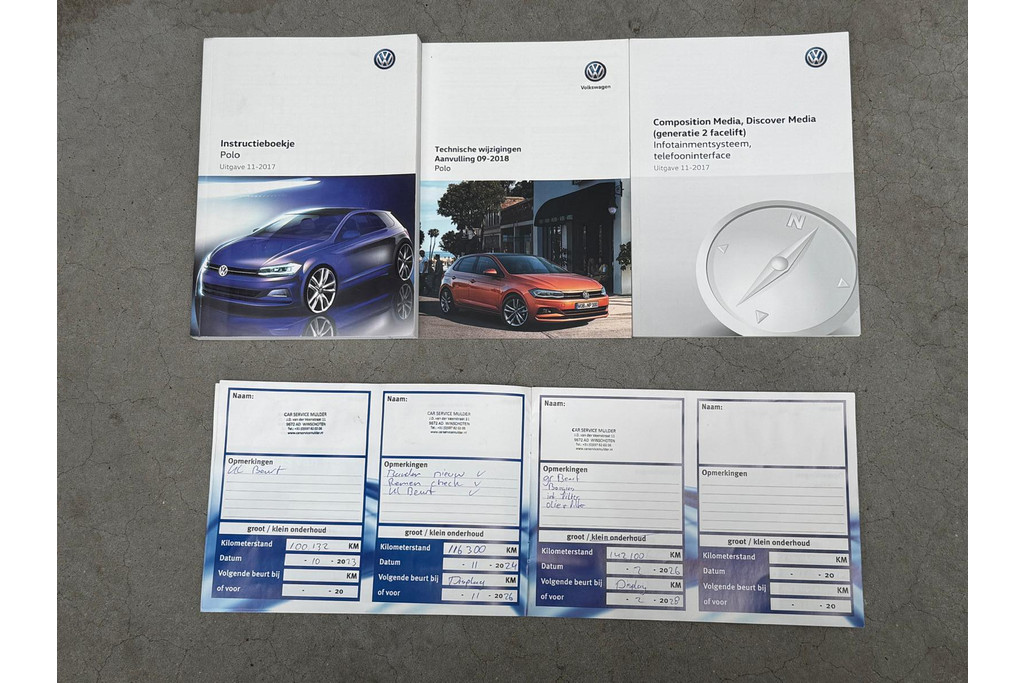 56427526-16.jpg