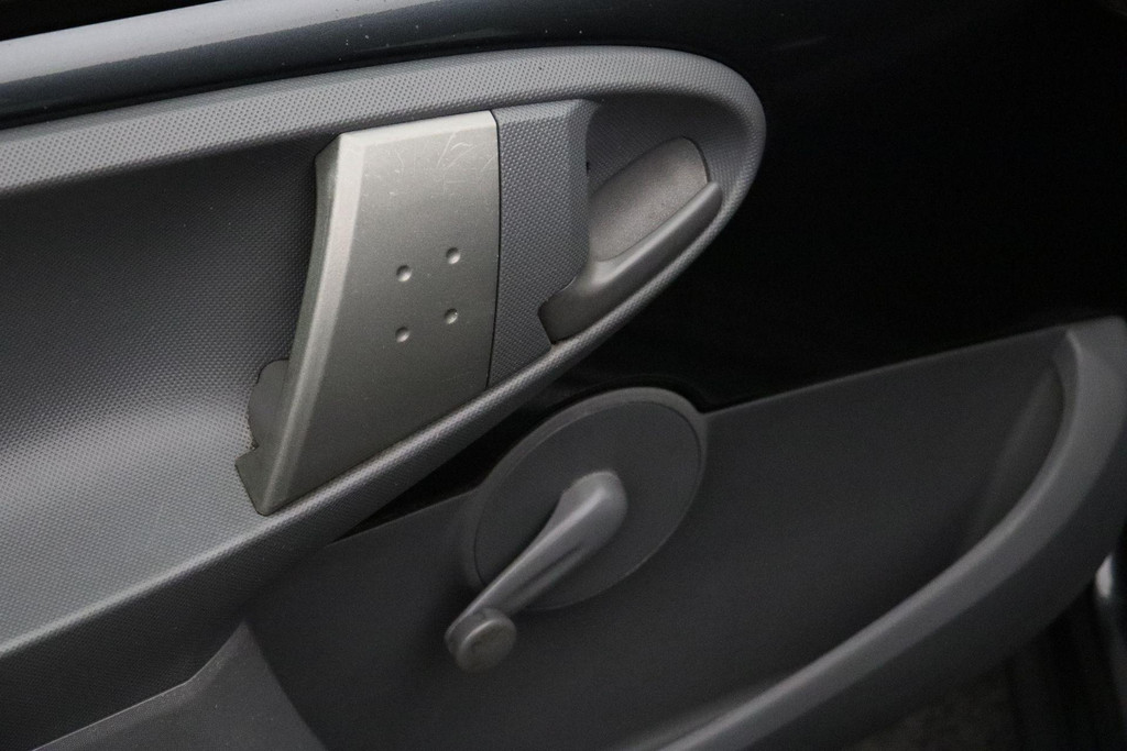 56496080-8.jpg