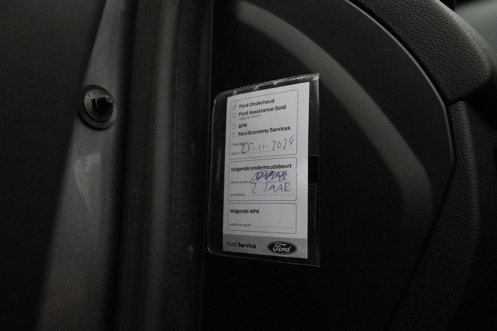 56609793-20.jpg