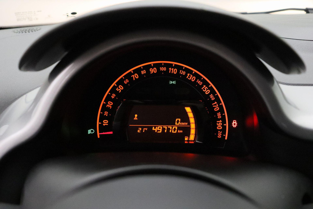 56681514-28.jpg