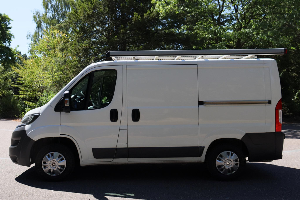 57006313-4.jpg