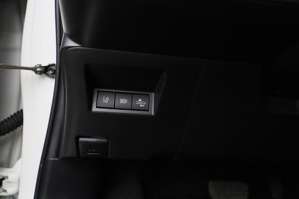 57114940-20.jpg