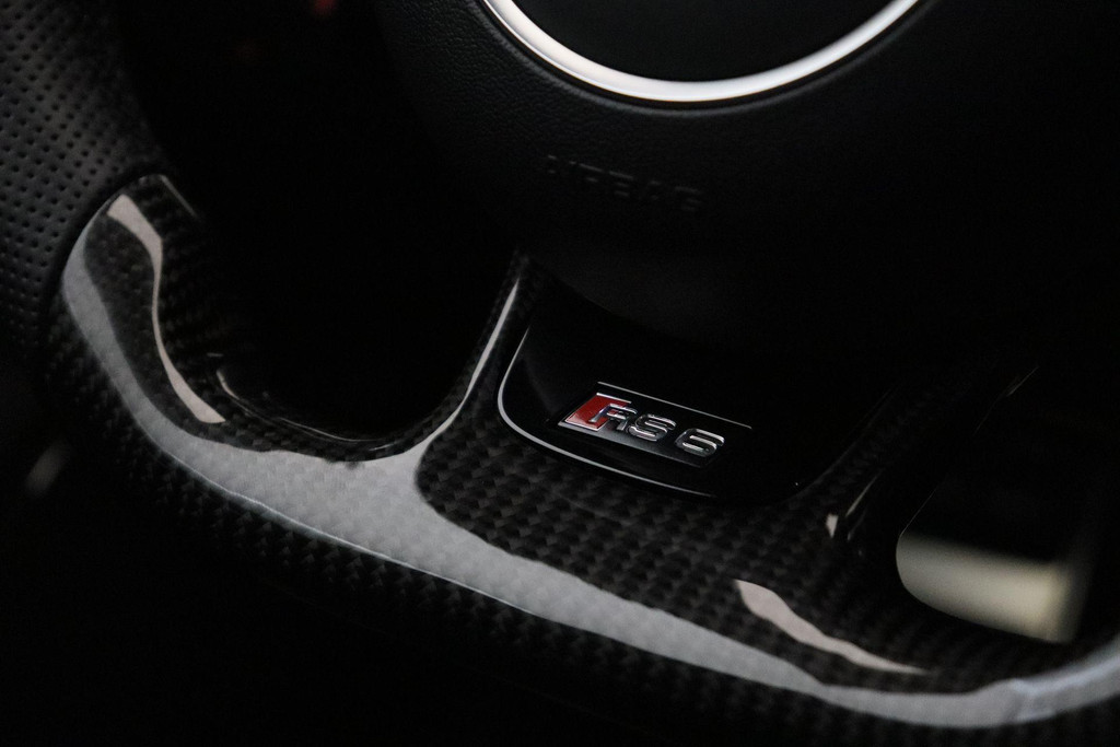 57649098-4.jpg